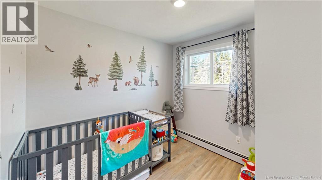 42 Churchland Road - 11