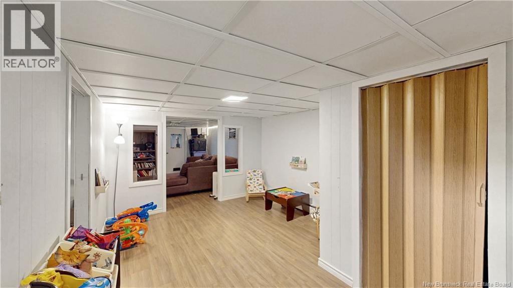 42 Churchland Road - 14