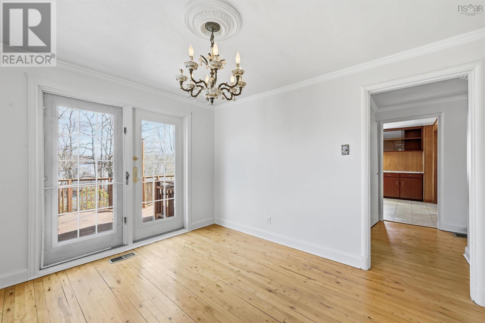 Property 46 of 48 of 241 Johnstone Avenue