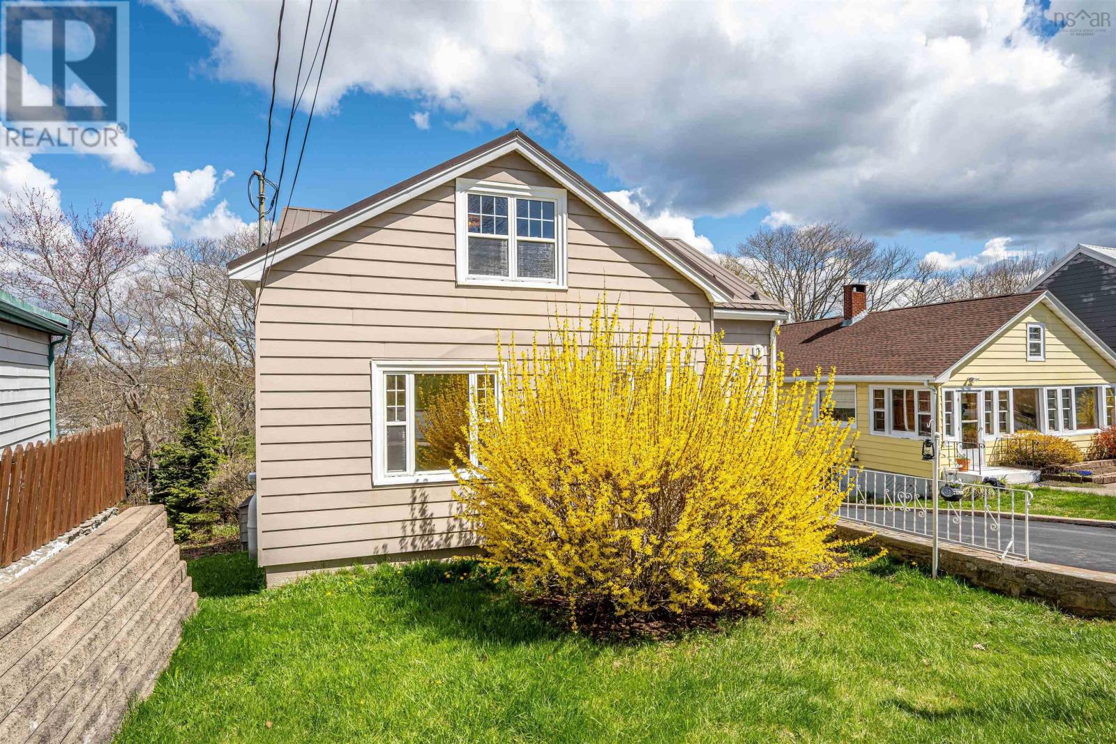 Property 24 of 48 of 241 Johnstone Avenue