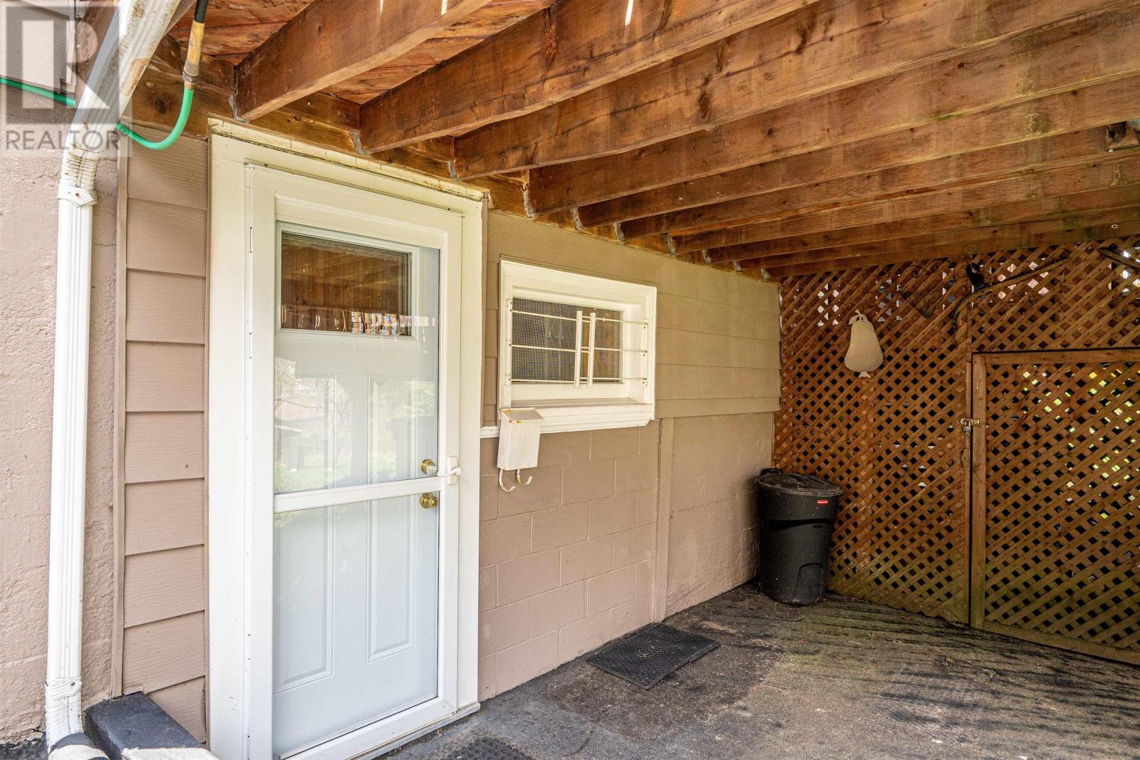 Property 12 of 48 of 241 Johnstone Avenue