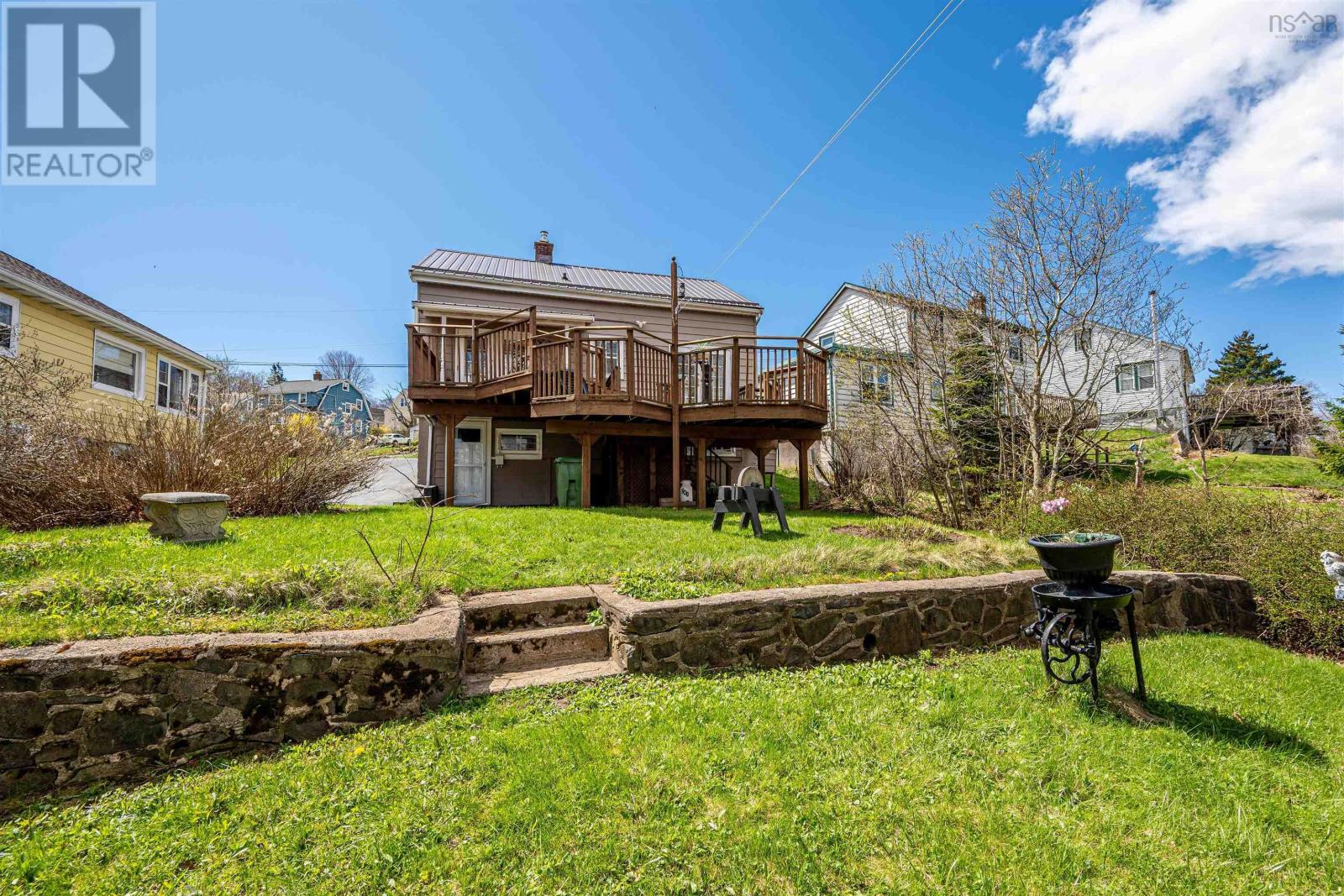 Property 41 of 48 of 241 Johnstone Avenue