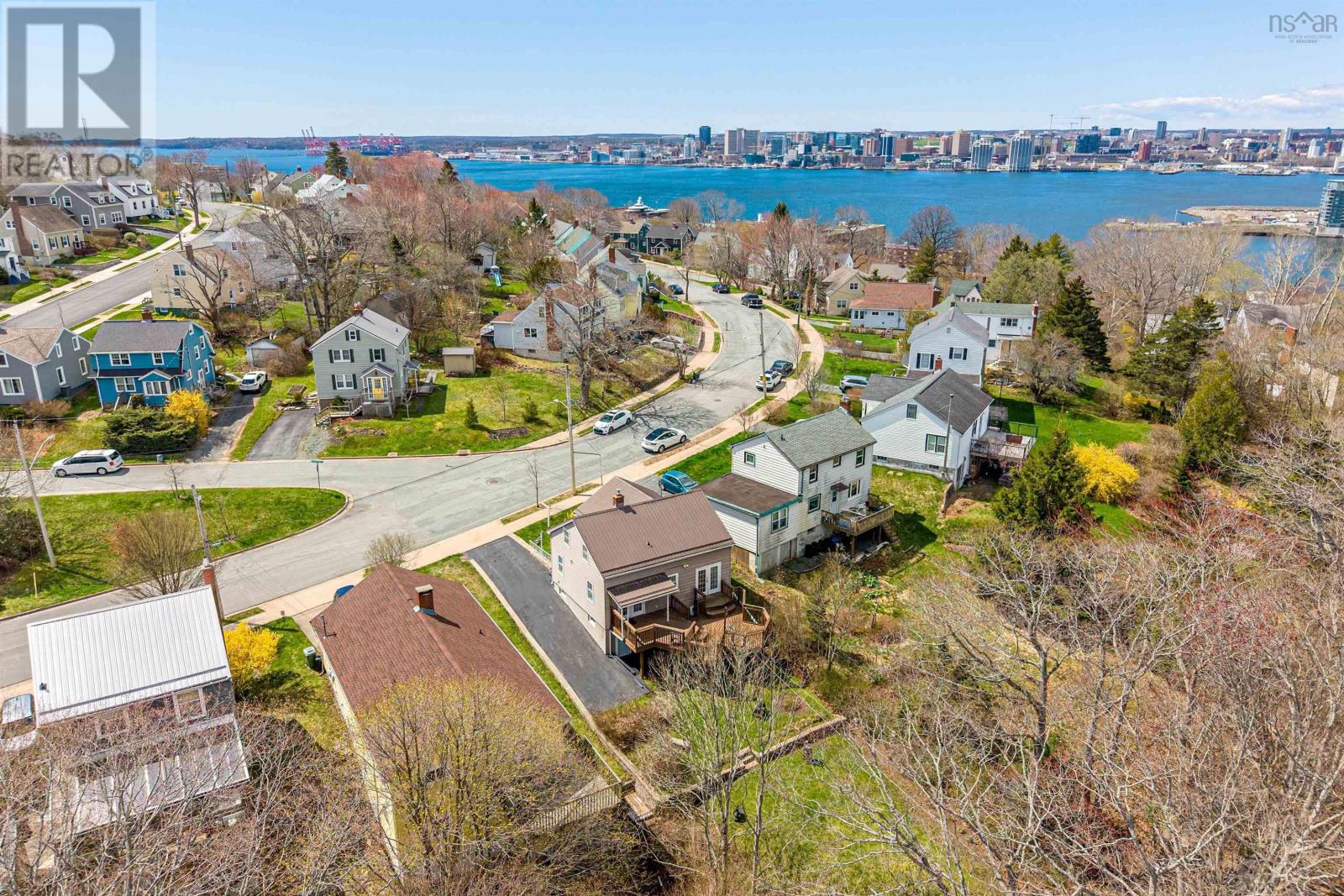 241 Johnstone Avenue - 48
