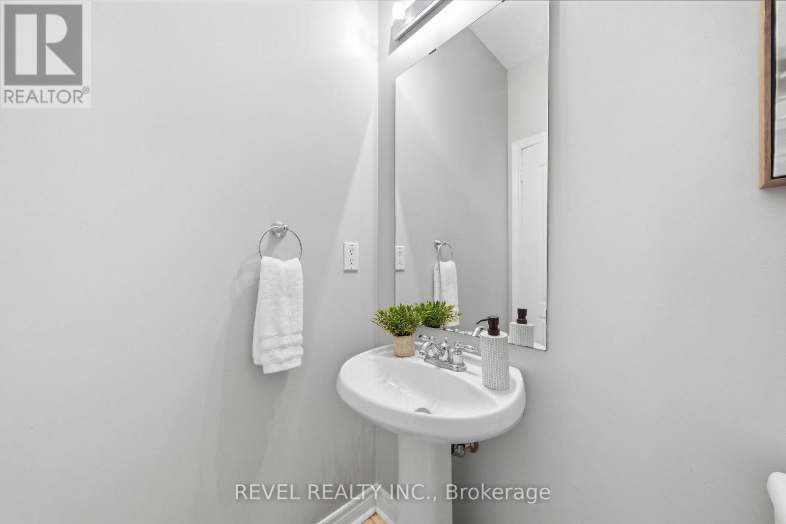 131 RUSHWORTH DRIVE - 37
