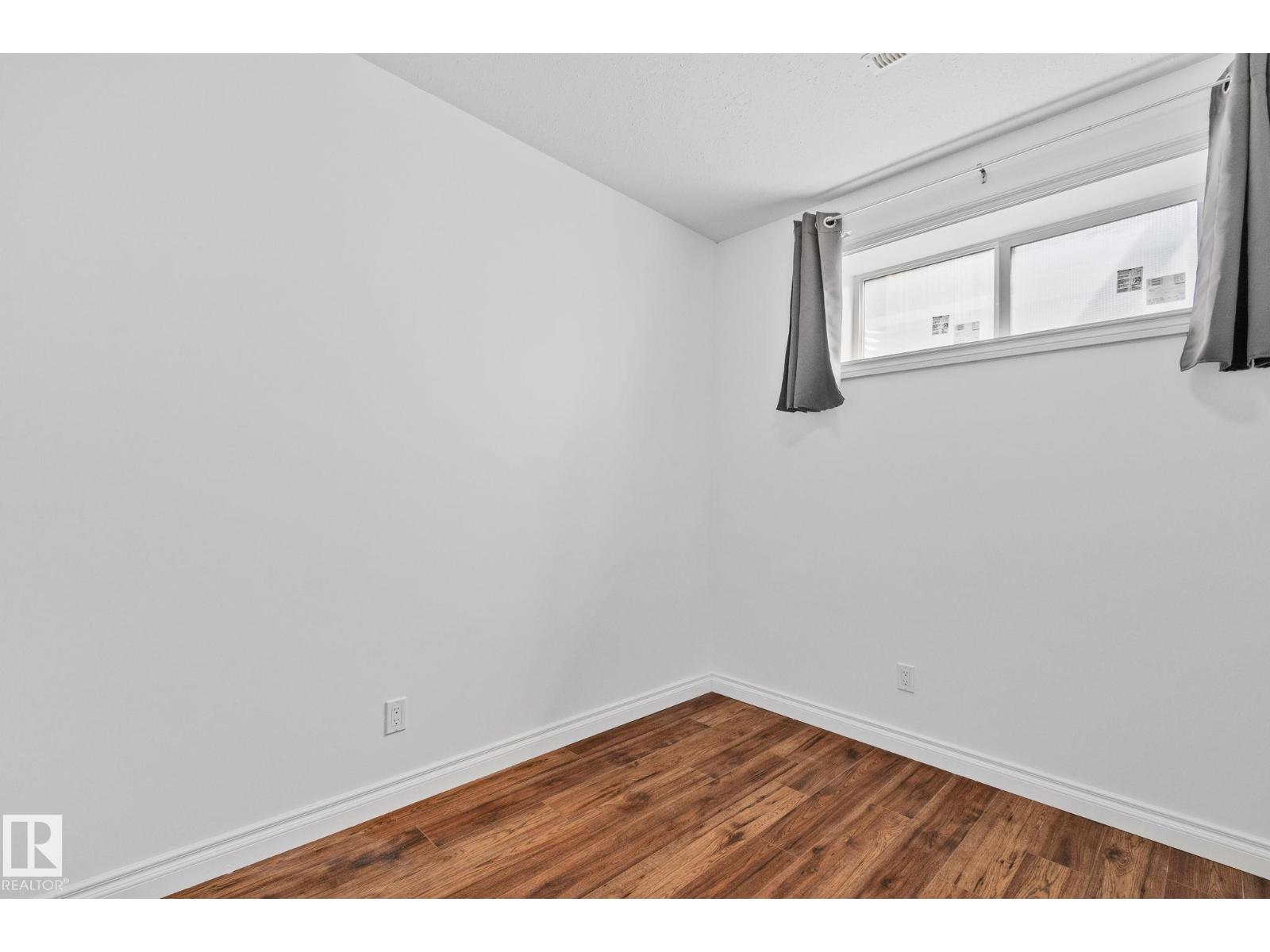 10813 66 AV NW - 41