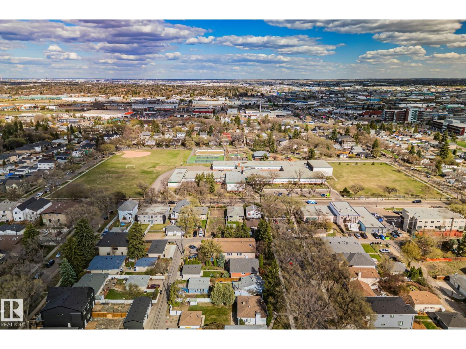 10813 66 AV NW - 57