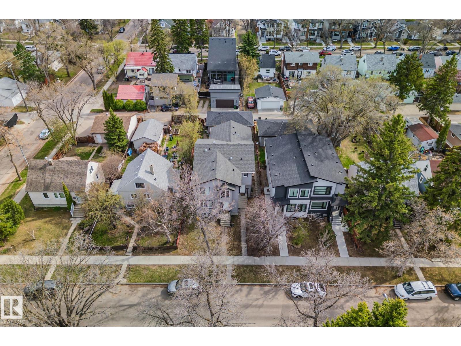 10813 66 AV NW - 61