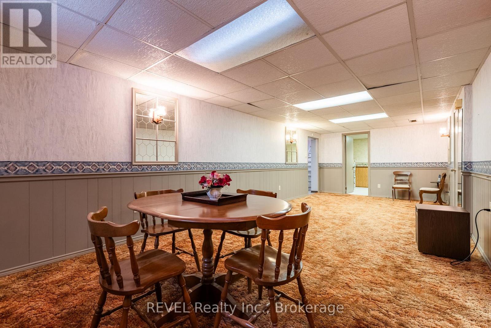 6 HARCOVE STREET - 33