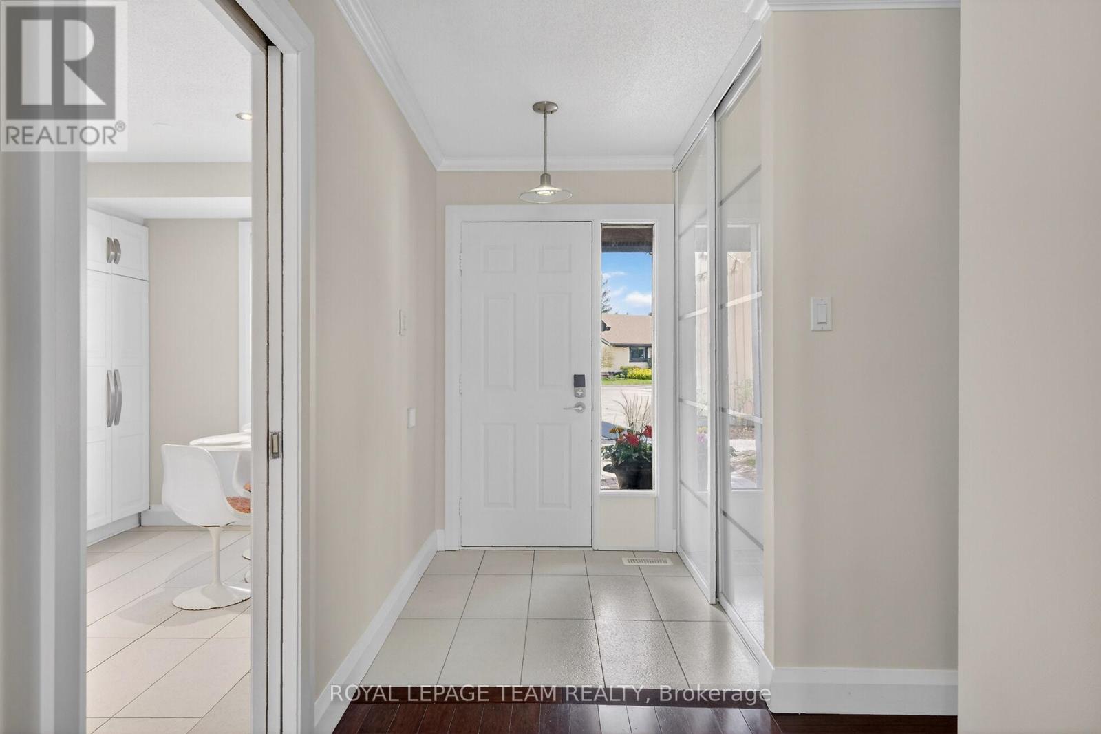 2 Bedroom, 2 bath bungalow updated throughout
