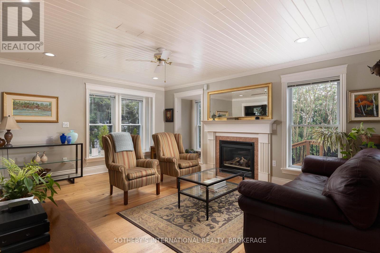 15906 NIAGARA PARKWAY - 10