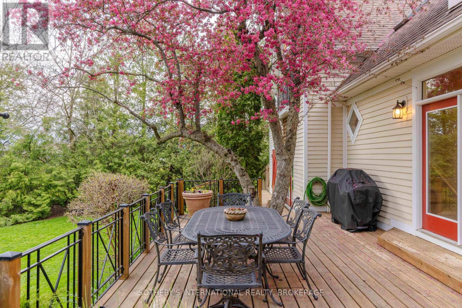 15906 NIAGARA PARKWAY - 40