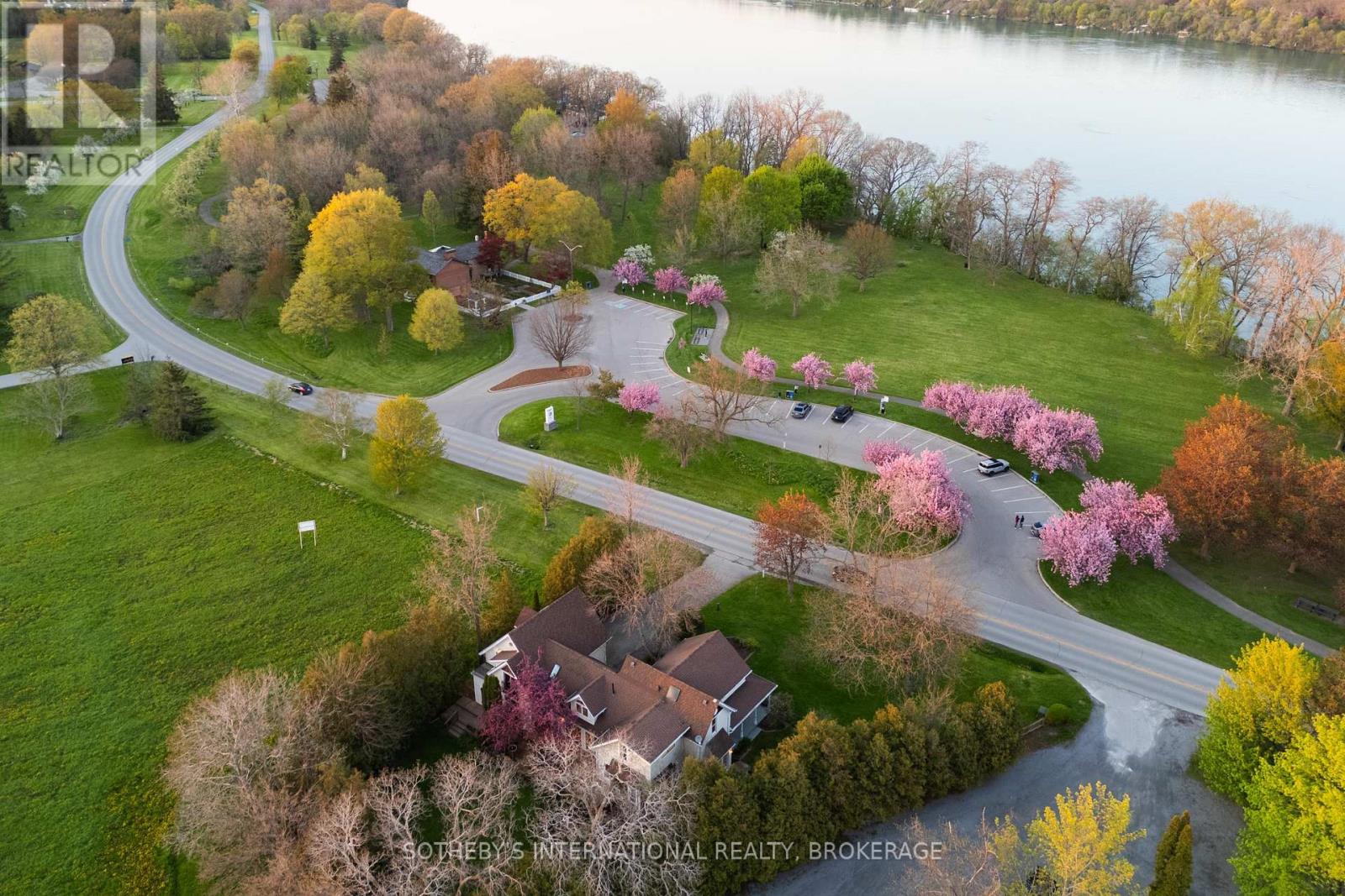 15906 NIAGARA PARKWAY - 43