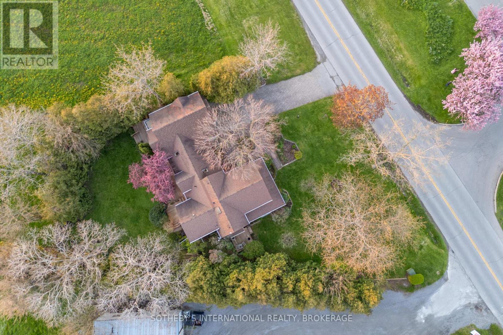 15906 NIAGARA PARKWAY - 44