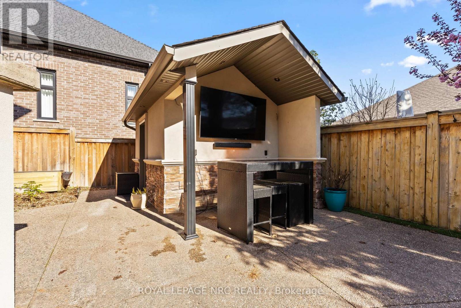 63 TERRACE DRIVE - 43