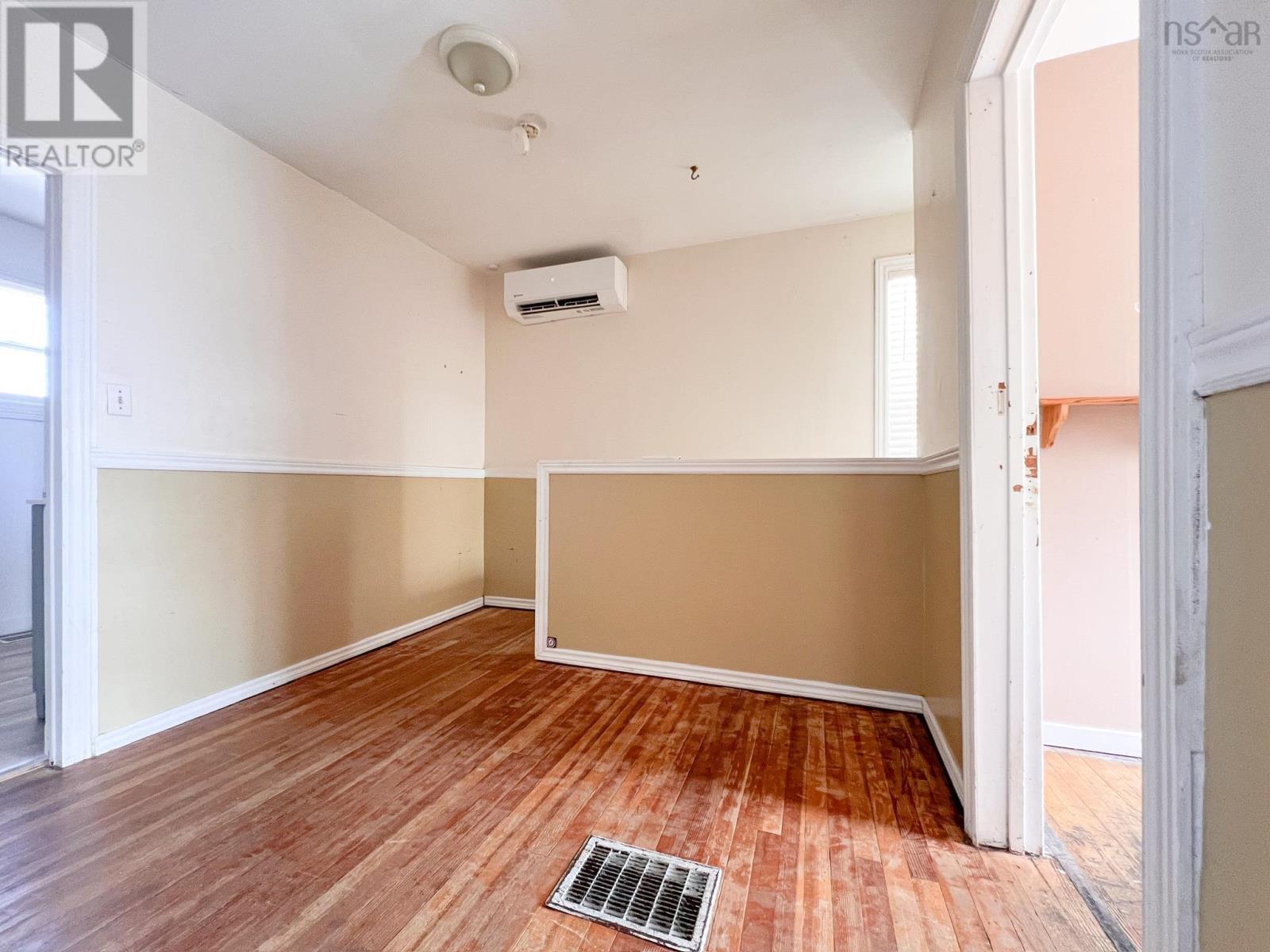 196 Gatacre Street - 18