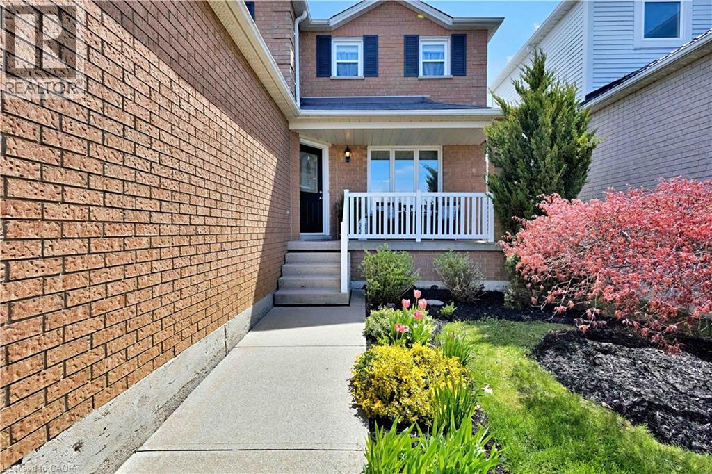 51 CARTIER Crescent, Hamilton, Ontario, L8W3L8 — Photo 3