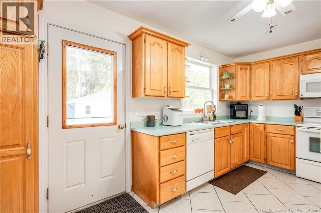 27 Chapel Road - 12
