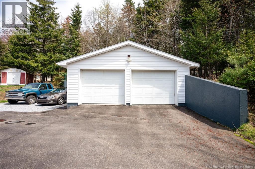 27 Chapel Road - 43