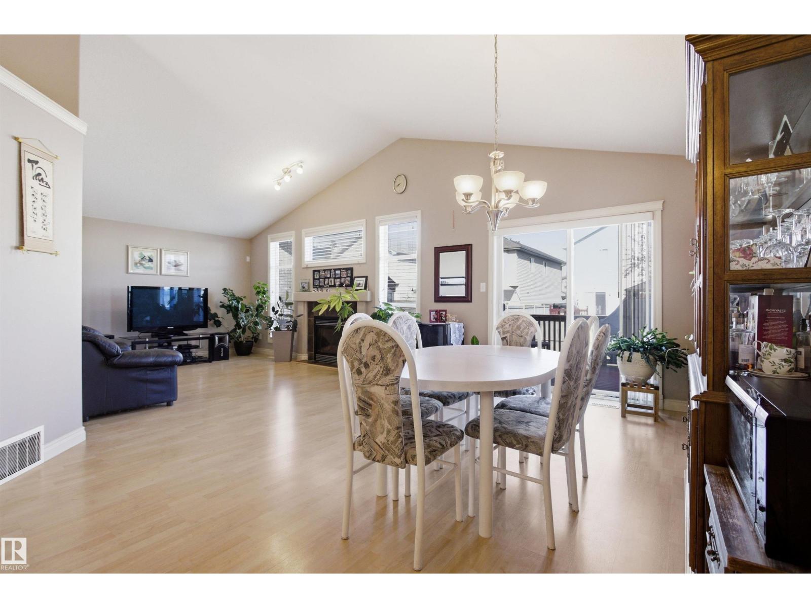 16204 48 ST NW - 10
