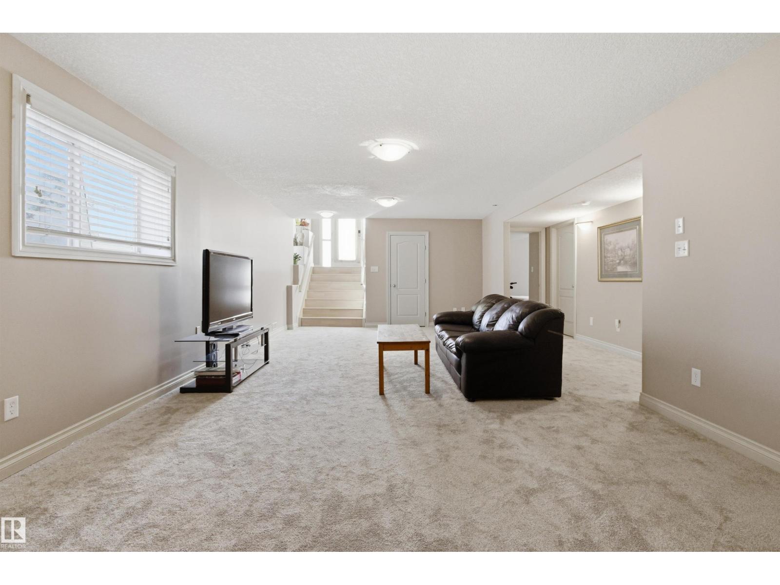 16204 48 ST NW - 29