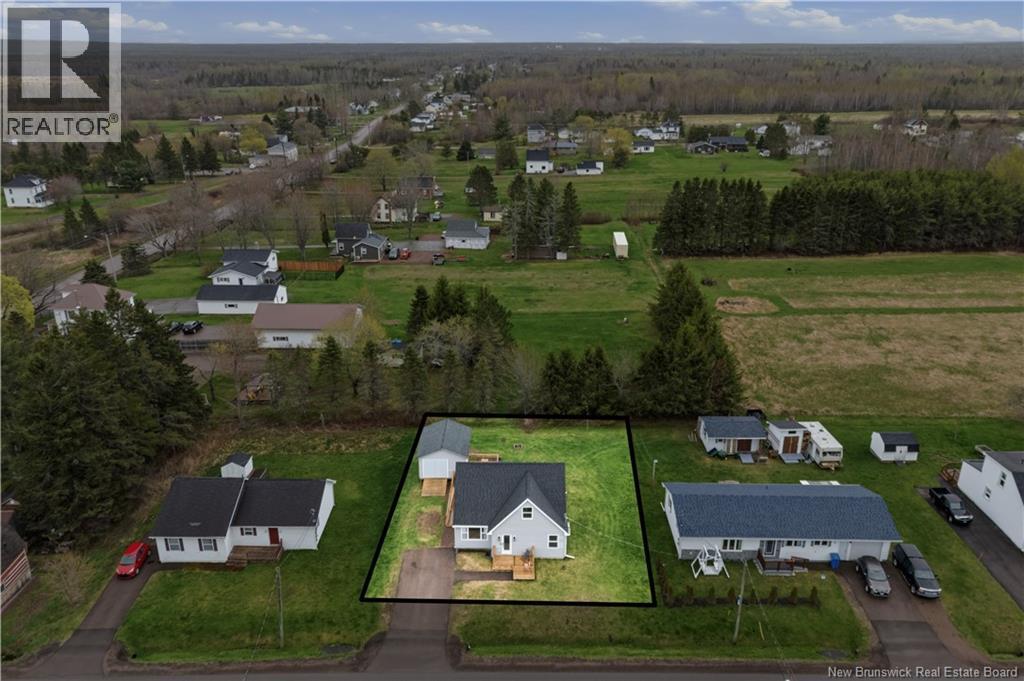 6 Parker Rd - Image 2