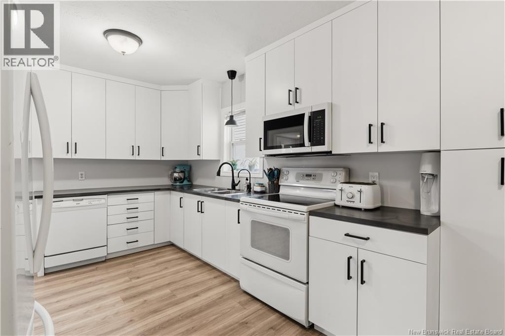 6 Parker Rd - 8