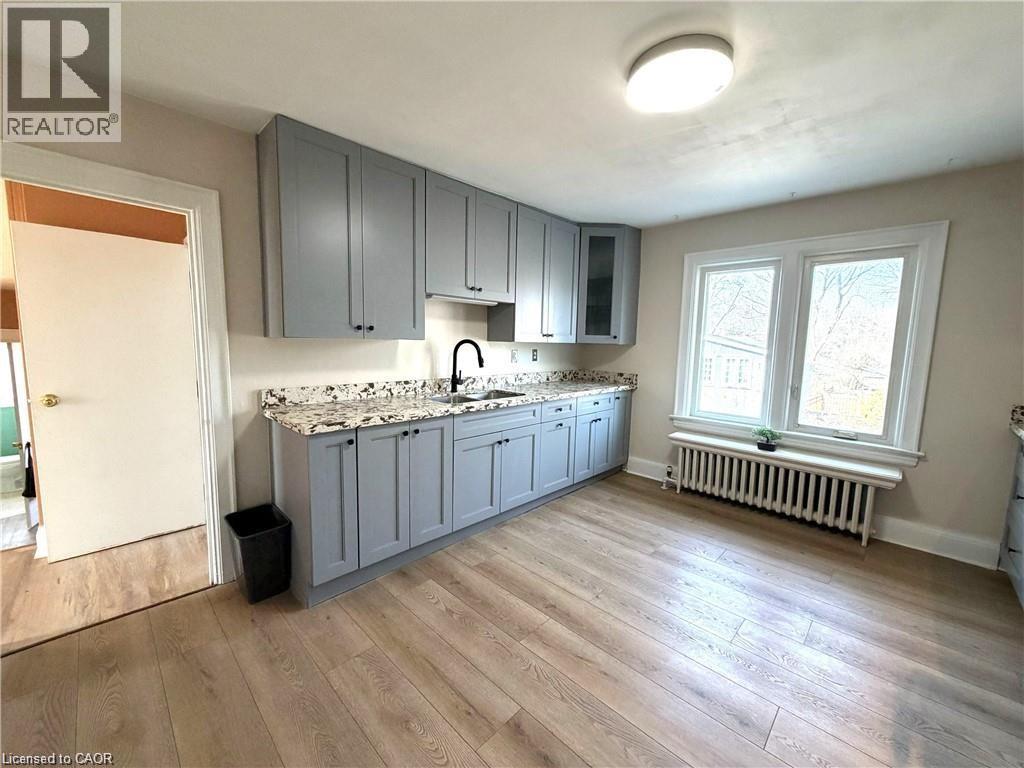 218 WEBER Street E, Kitchener, Ontario, N2H1E8 — Photo 6