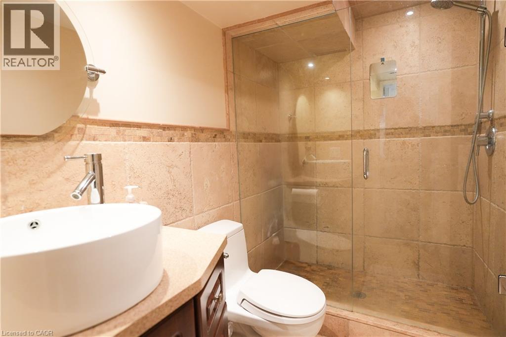 1266 LAKEVIEW Drive - 33