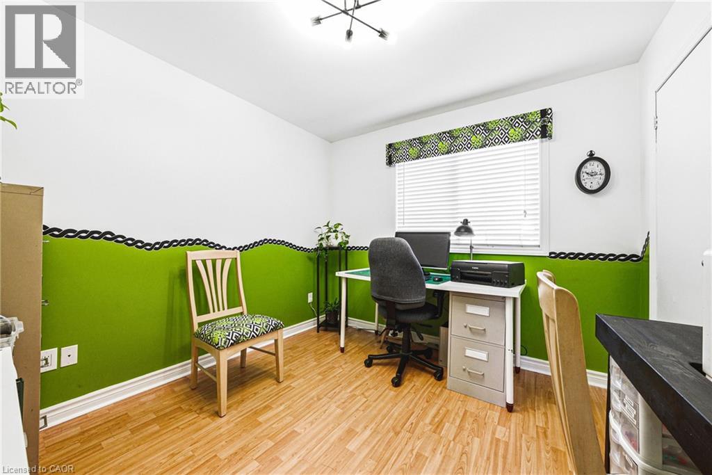 2231 SANDRINGHAM Drive, Burlington, Ontario, L7P3E6 — Photo 12