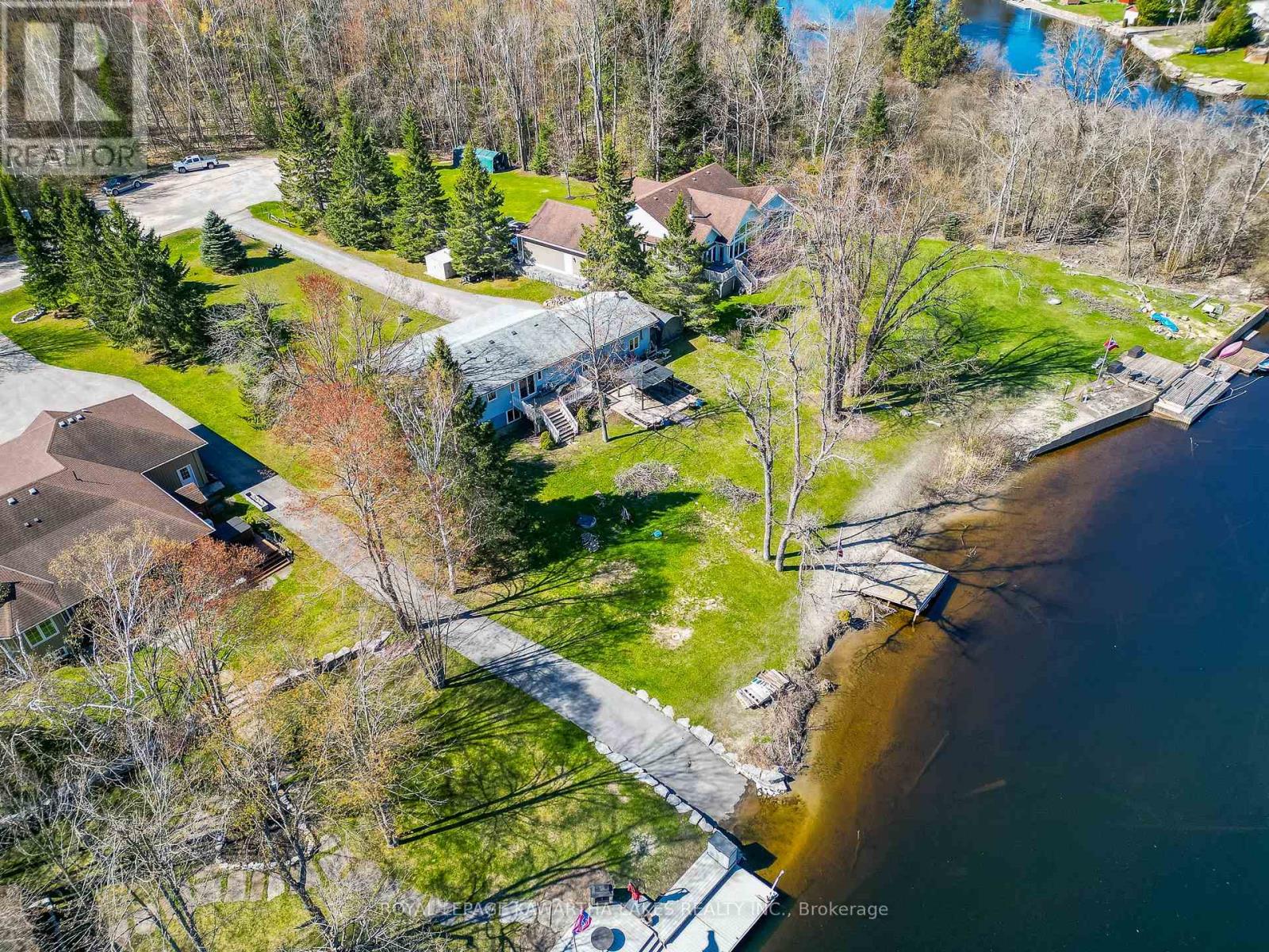 62 EVANS DRIVE - 35