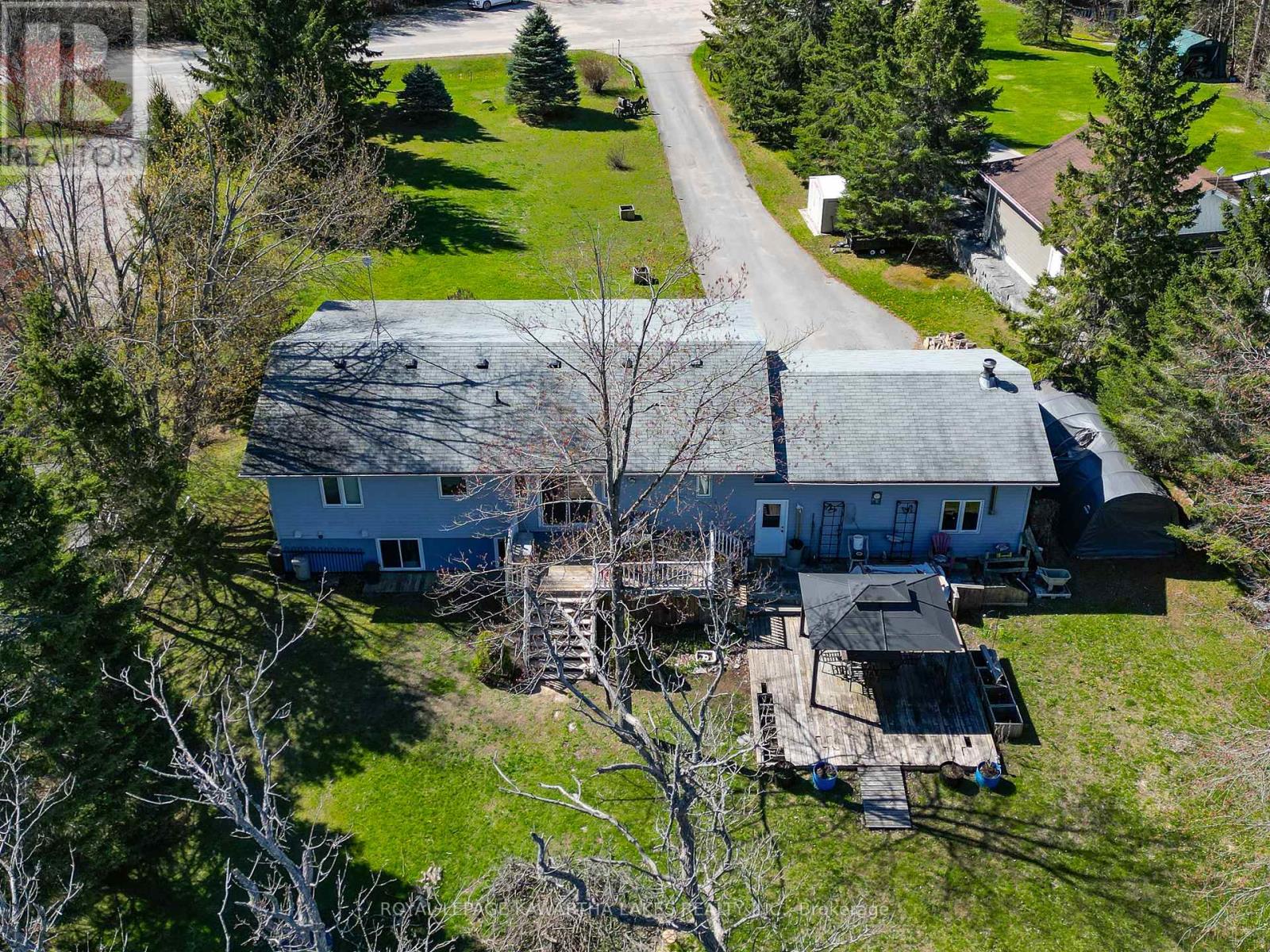 62 EVANS DRIVE - 43