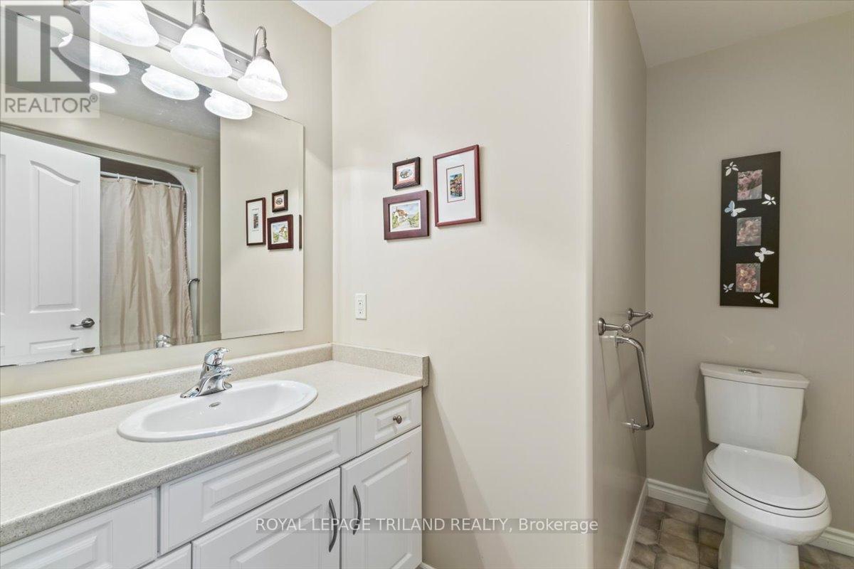 272 4TH STREET CRESCENT - 18