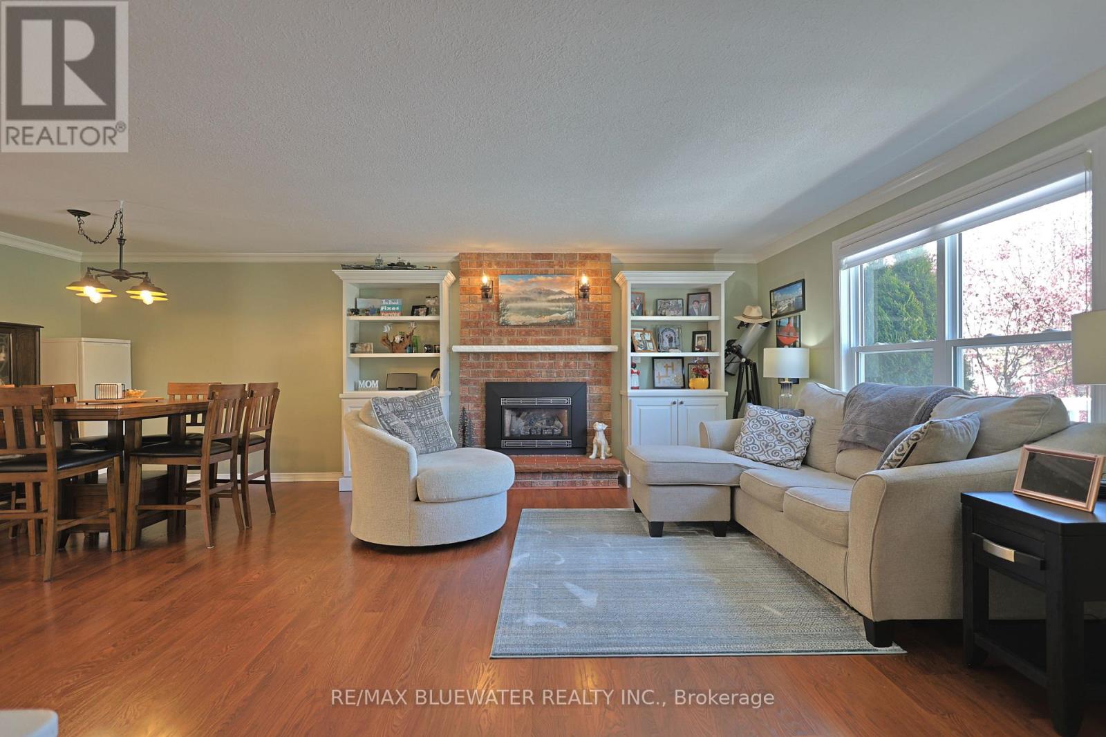 350 SHANNON BOULEVARD - 14
