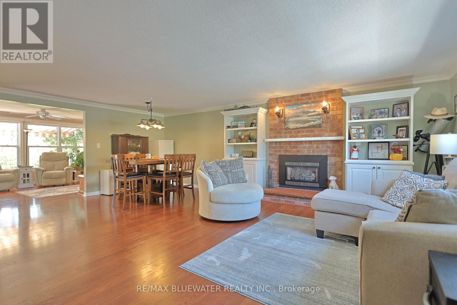 350 SHANNON BOULEVARD - 17