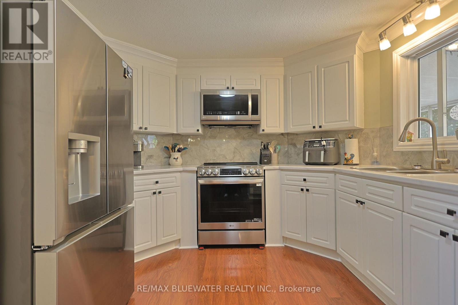 350 SHANNON BOULEVARD - 22
