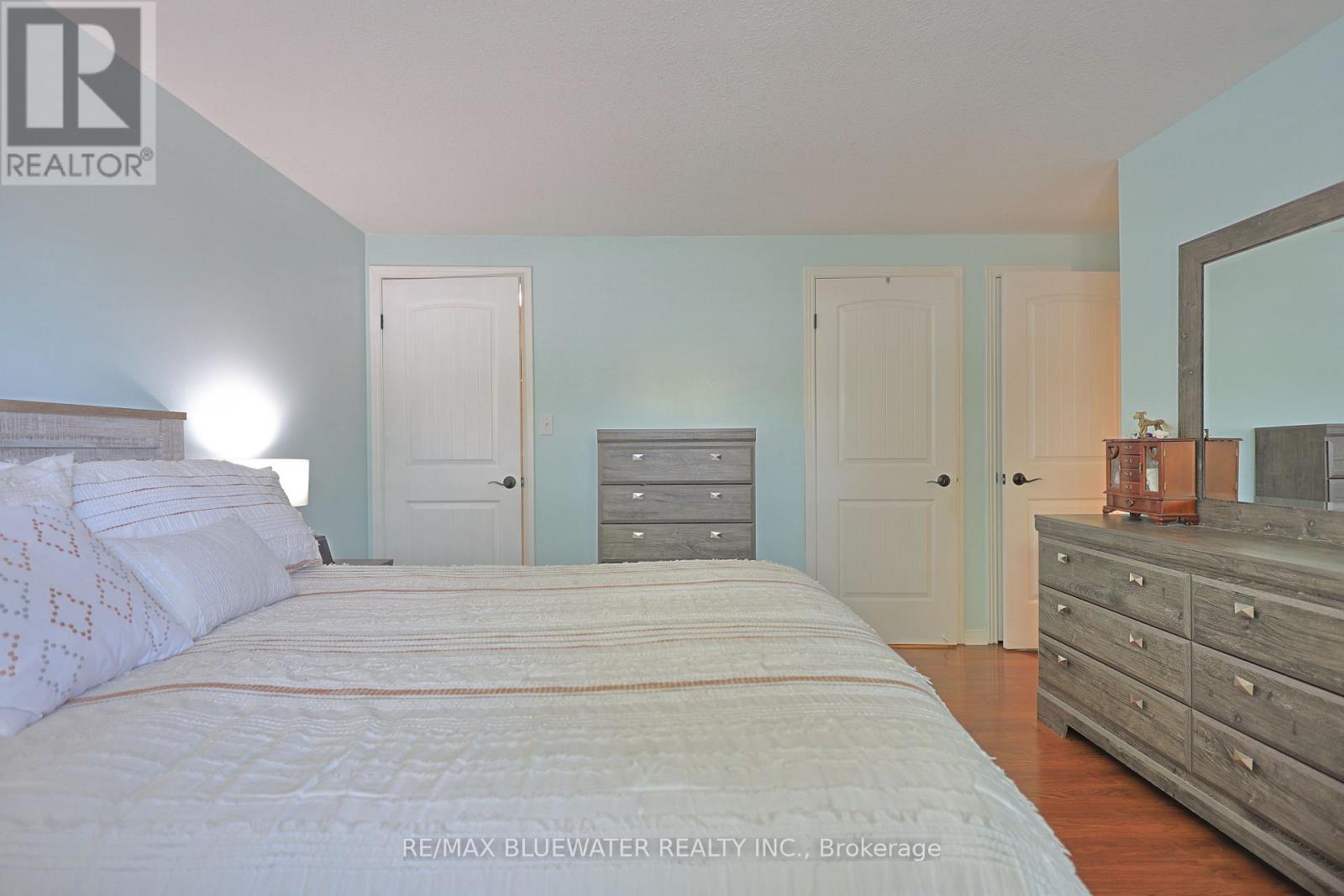 350 SHANNON BOULEVARD - 29