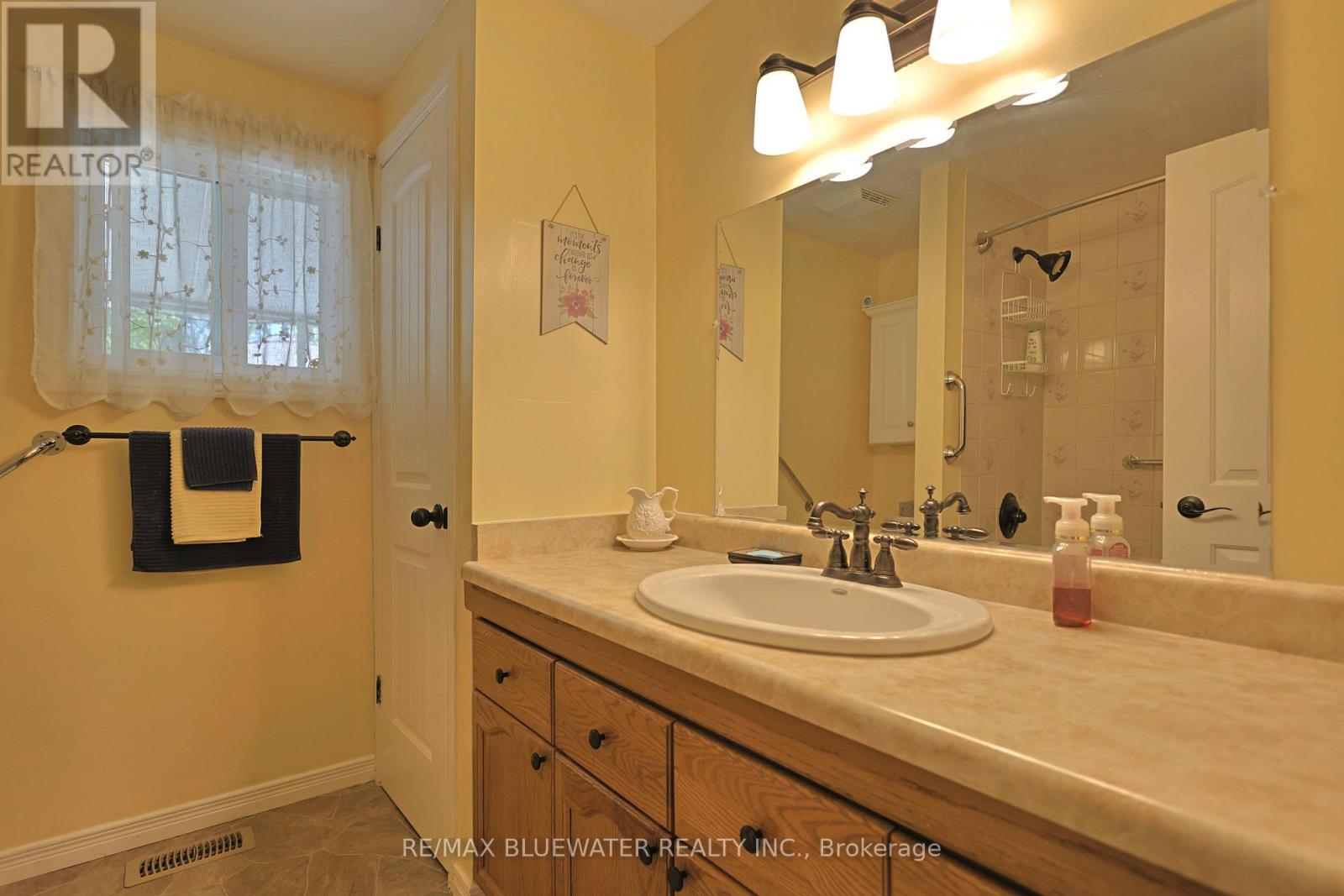 350 SHANNON BOULEVARD - 34