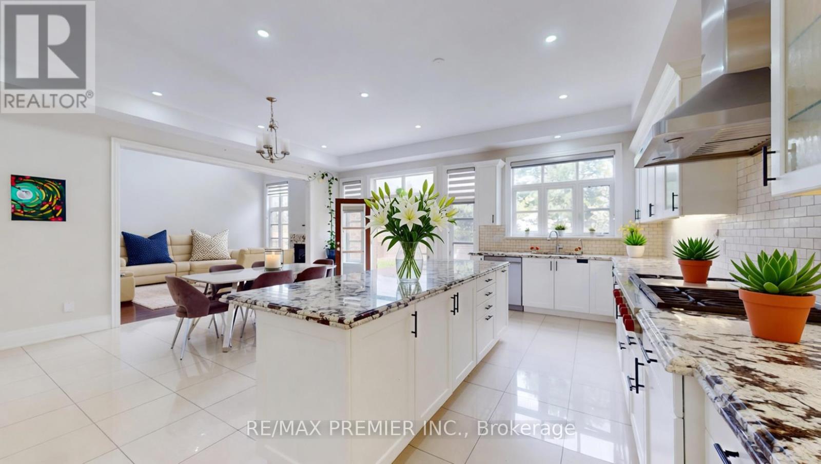 95 SARRACINI CRESCENT - 14