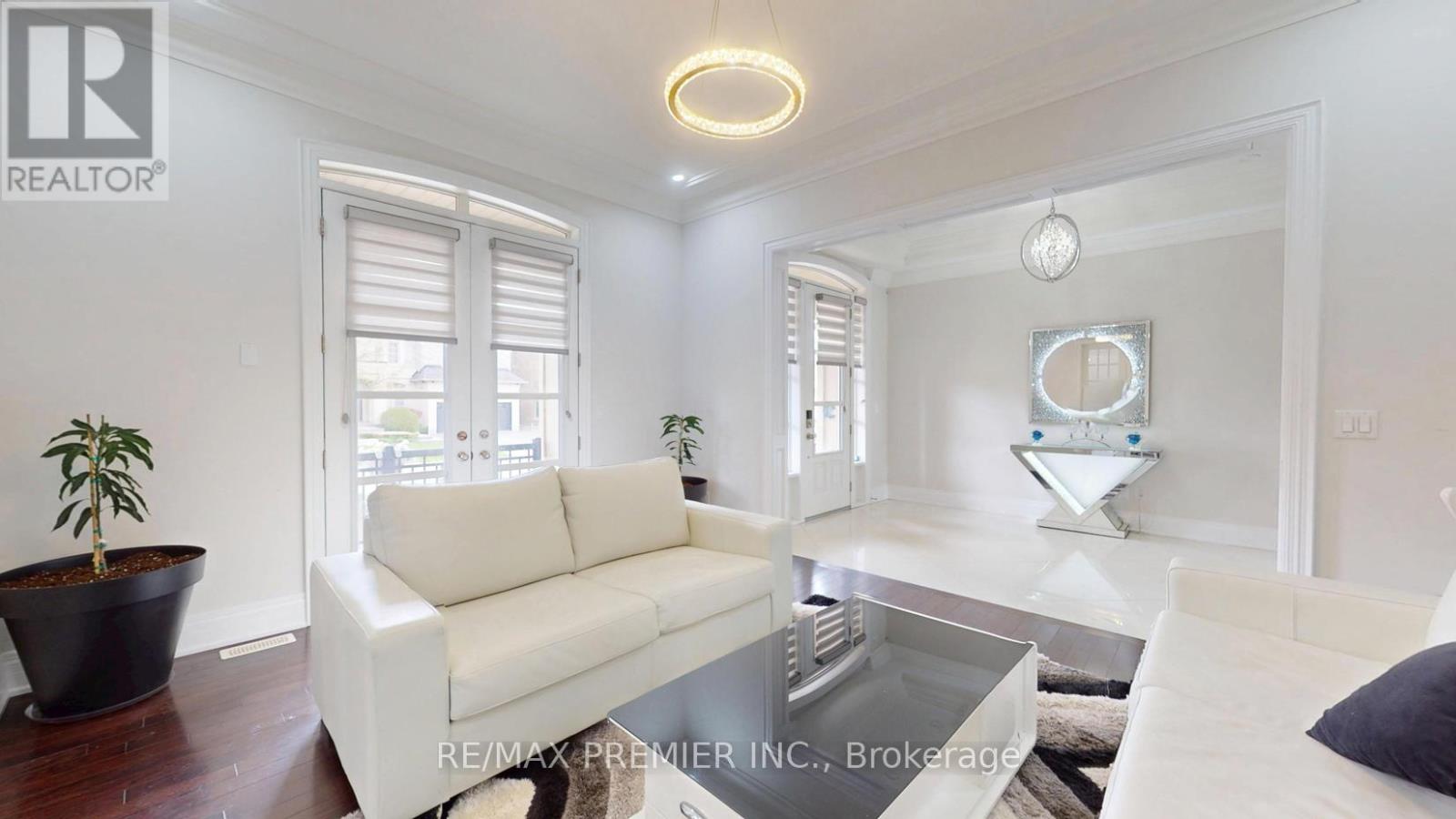 95 SARRACINI CRESCENT - 8