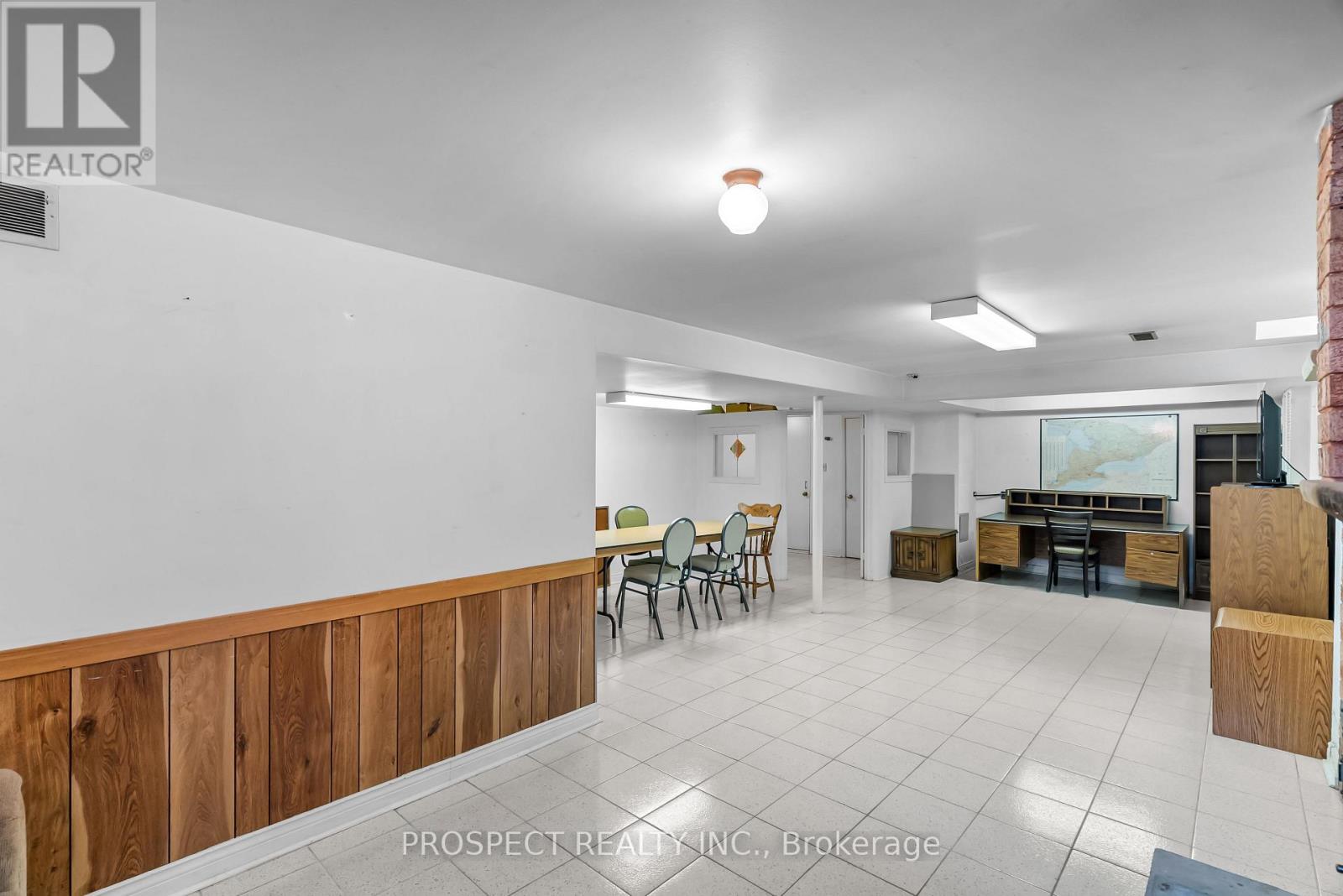 9 WHEATLEY ROAD - 33