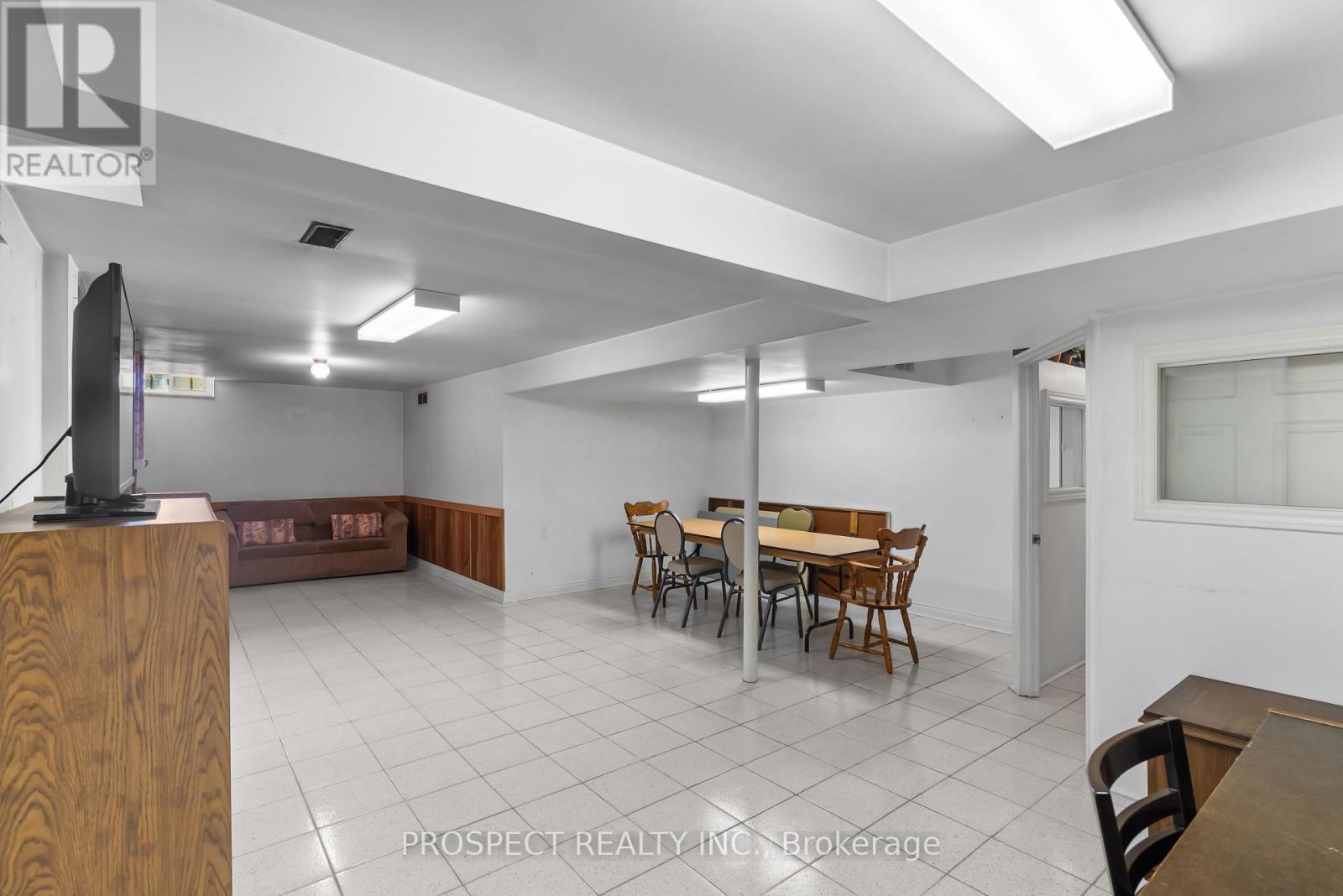 9 WHEATLEY ROAD - 34