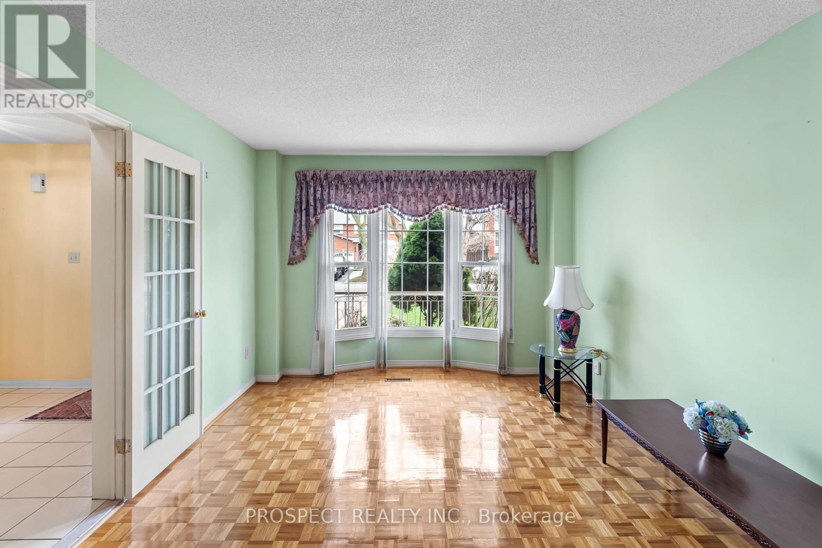 9 WHEATLEY ROAD - 7