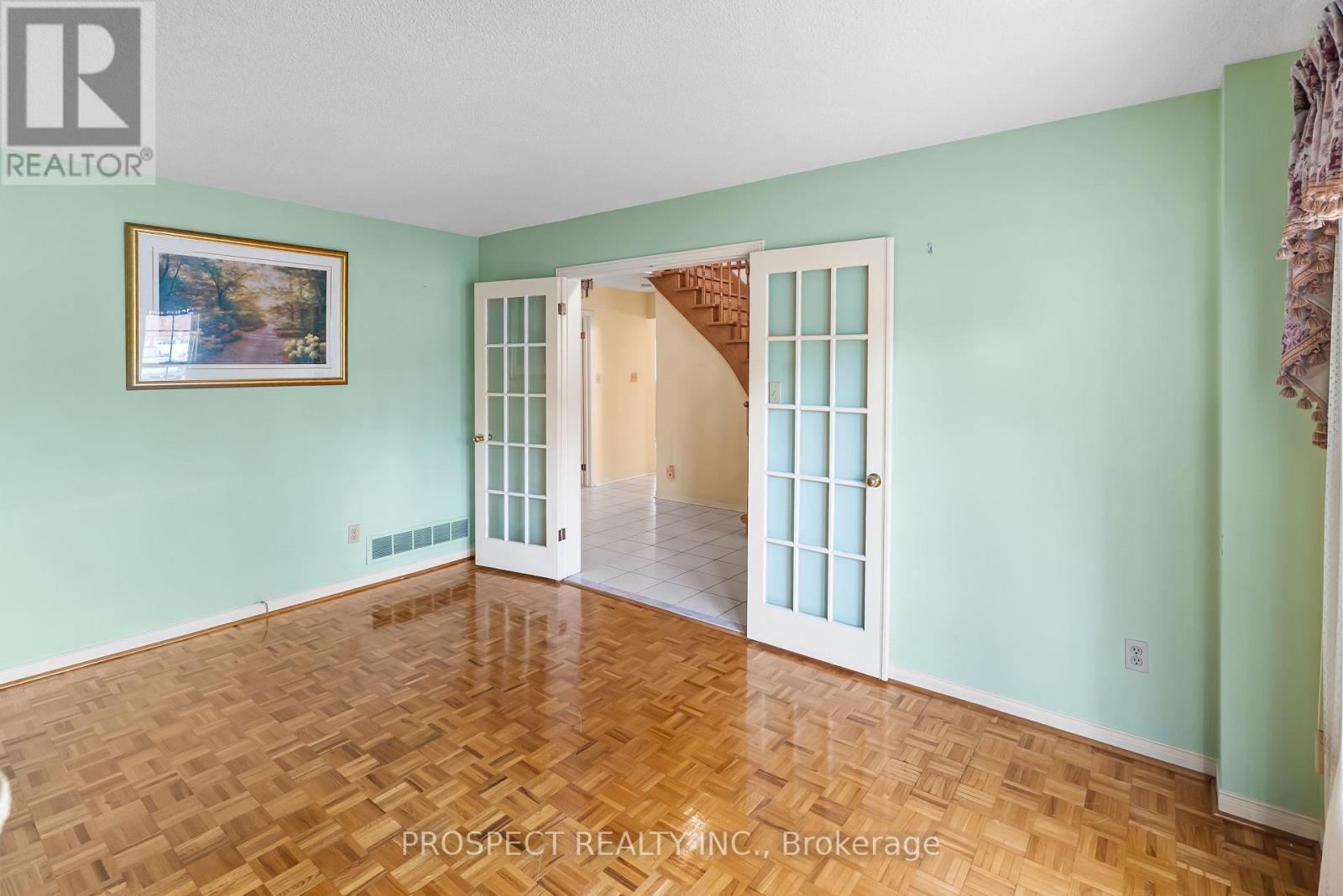 9 WHEATLEY ROAD - 8