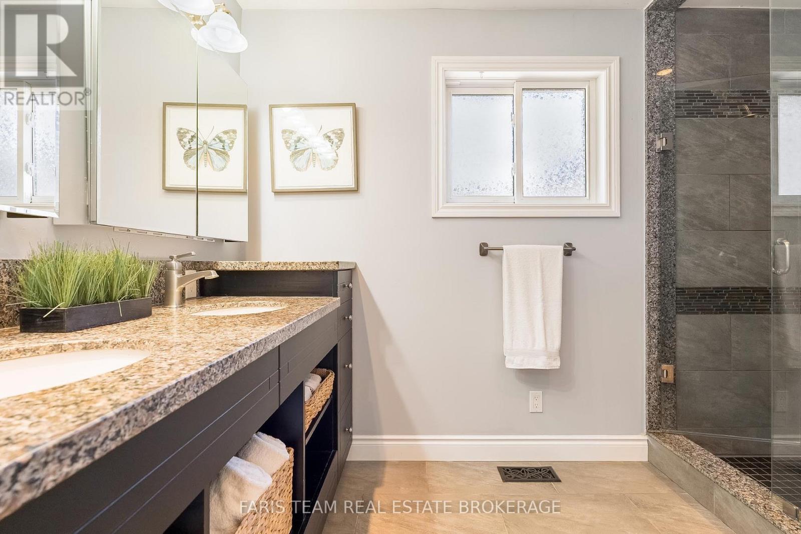 730 TRINITY STREET - 15