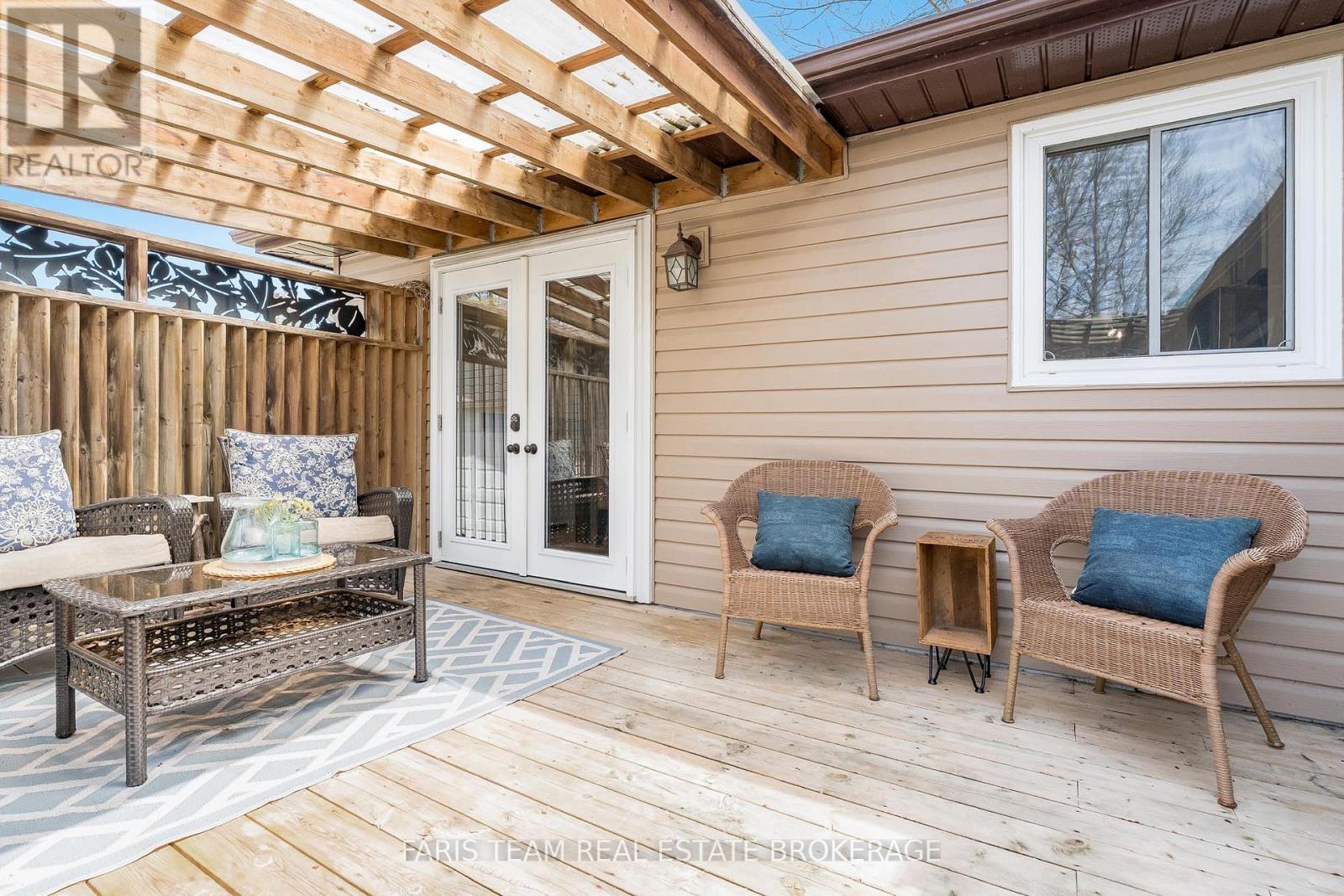 730 TRINITY STREET - 29