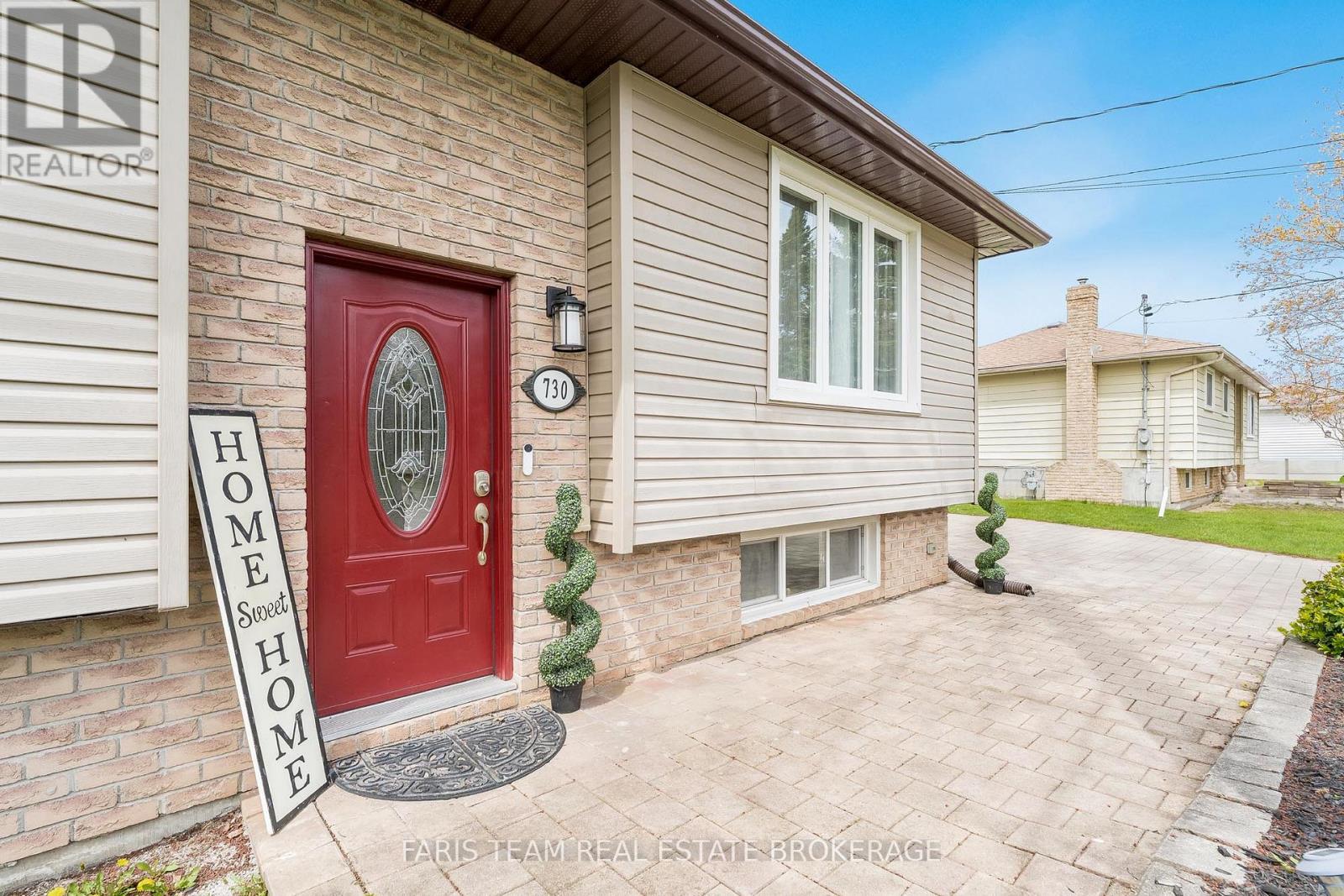 730 TRINITY STREET - 3