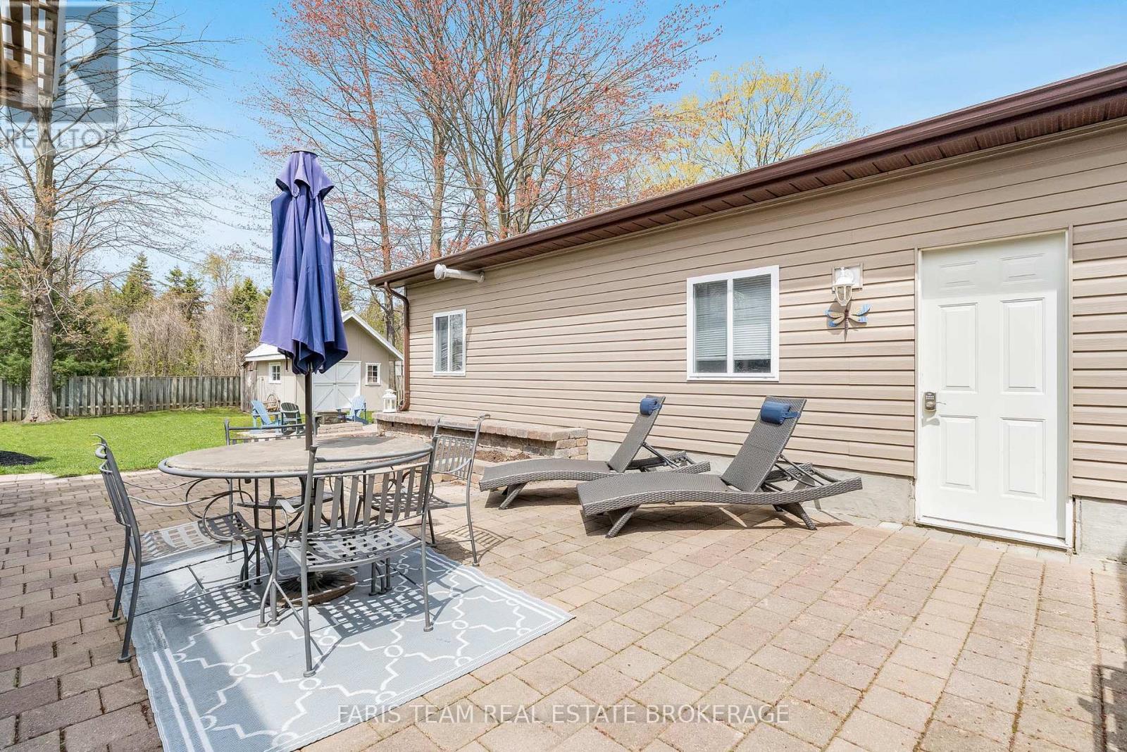 730 TRINITY STREET - 35