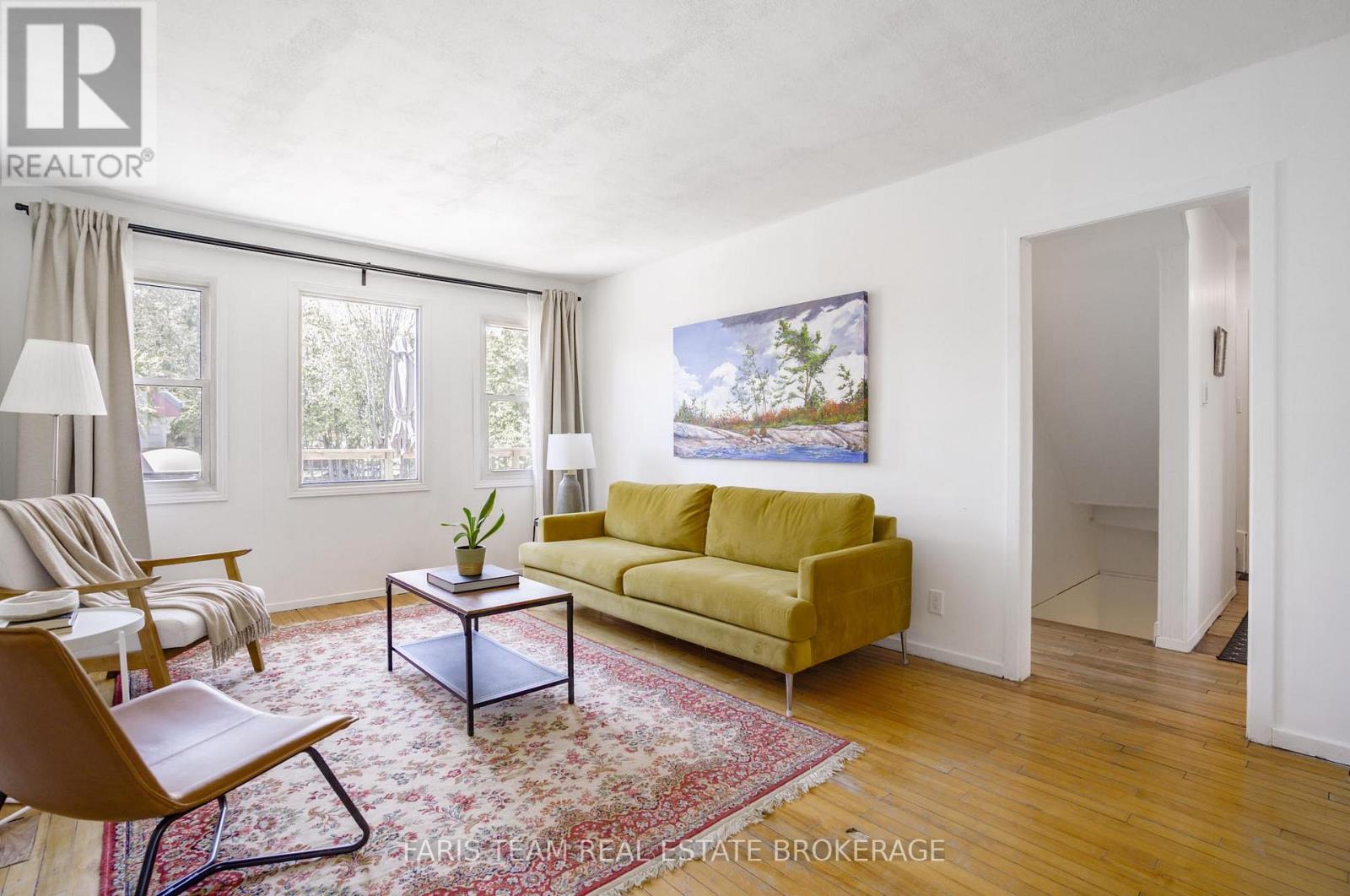 407 BAYVIEW PARKWAY - 10