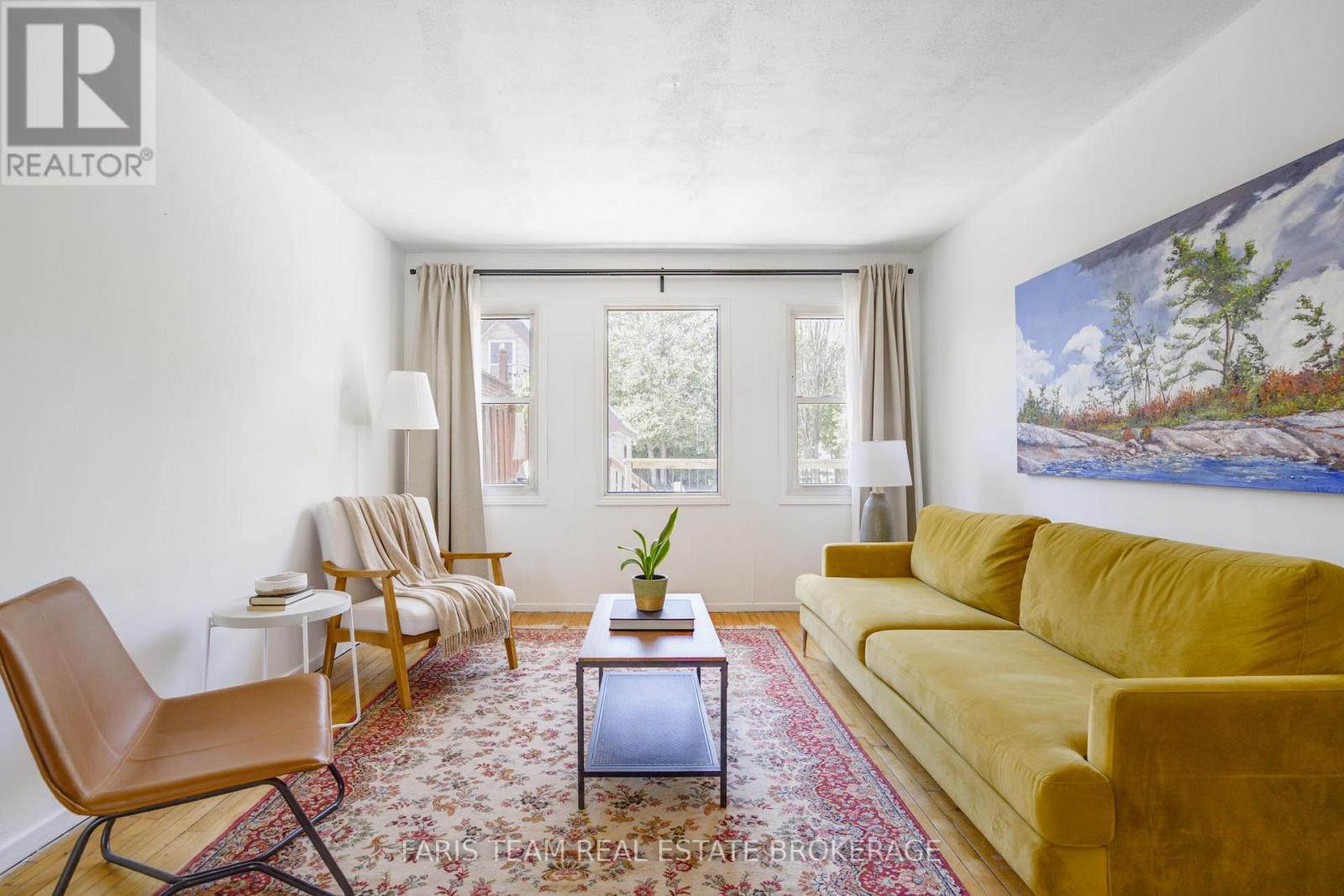 407 BAYVIEW PARKWAY - 11