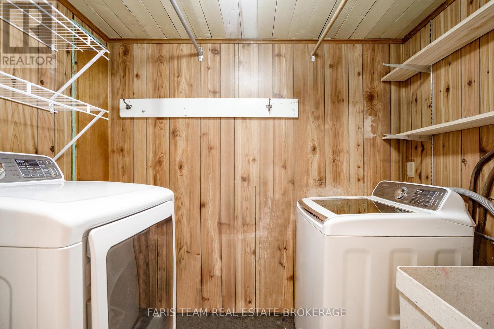 407 BAYVIEW PARKWAY - 14